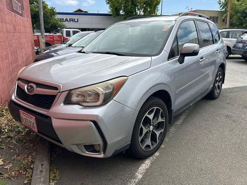 Used 2014 Subaru Forester 2.0XT Touring AWD/4WD image 2