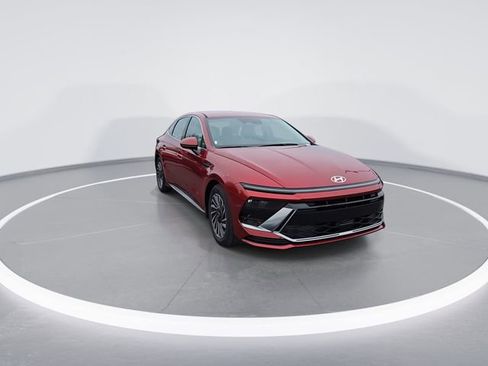New 2025 Hyundai Sonata SEL image 2