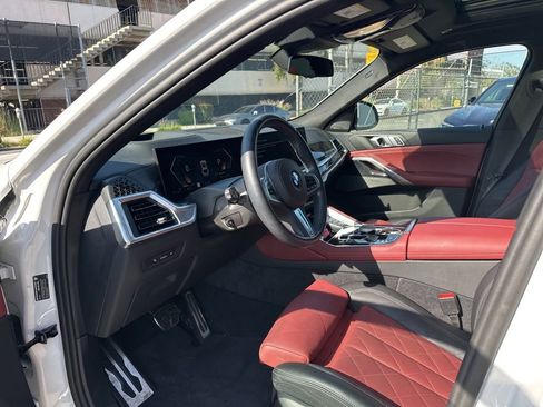 Used 2024 BMW X6 xDrive40i w/ Premium Package AWD/4WD image 6