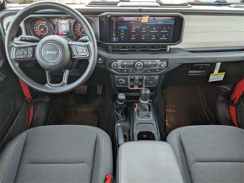 Certified 2026 Jeep Gladiator Sport AWD/4WD image 10