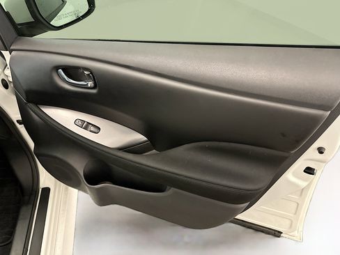 Used 2023 Nissan Leaf S FWD image 32