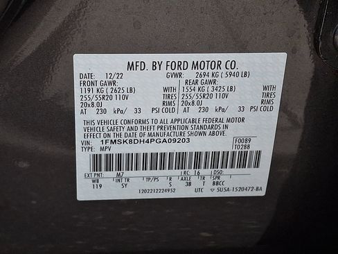 Used 2023 Ford Explorer XLT w/ Equipment Group 202A AWD/4WD image 27