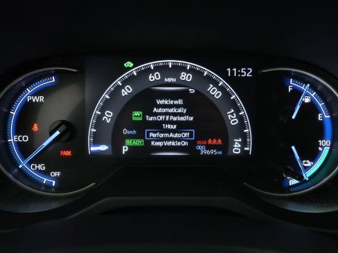 Used 2021 Toyota RAV4 SE image 13