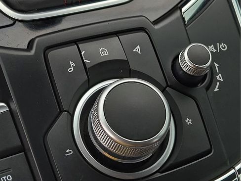 Used 2023 MAZDA CX-9 Carbon Edition image 17