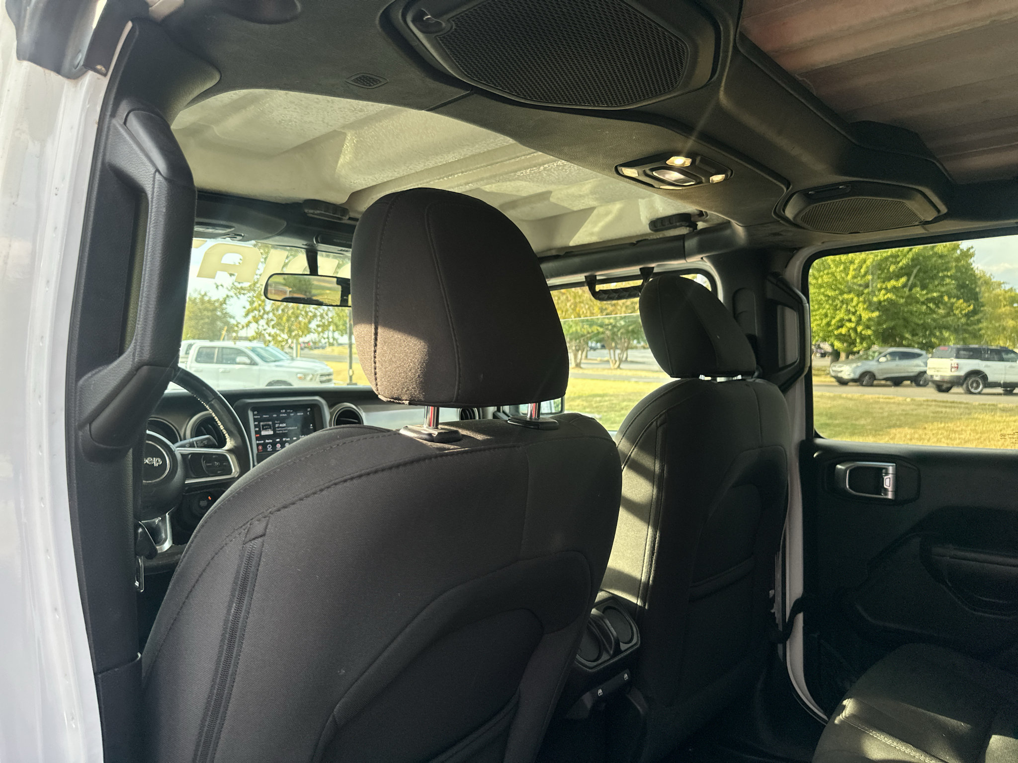 Used 2020 Jeep Gladiator Sport w/ Quick Order Package 24S AWD/4WD image 16
