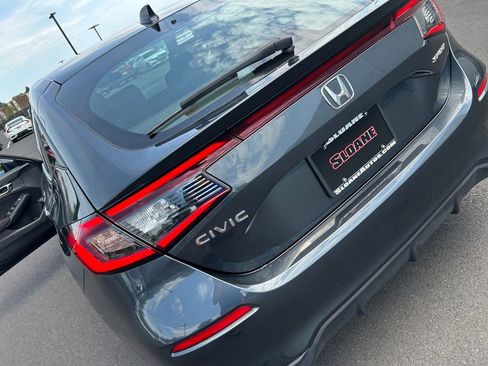 Used 2025 Honda Civic Sport image 18