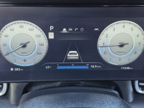 Certified 2025 Hyundai Elantra Limited image 17