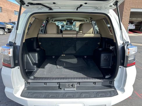 Certified 2023 Toyota 4Runner SR5 Premium AWD/4WD image 27