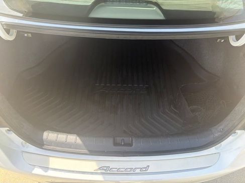 Used 2017 Honda Accord Touring image 24