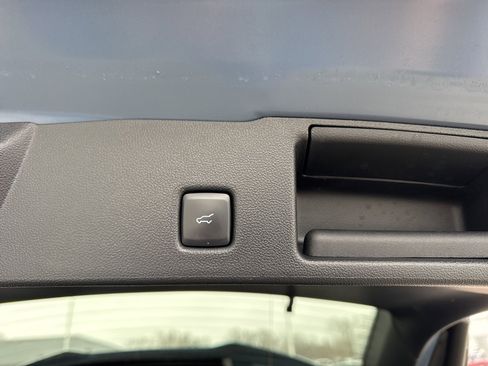 Certified 2024 Ford Escape ST-Line Elite w/ Premium Technology Package image 39