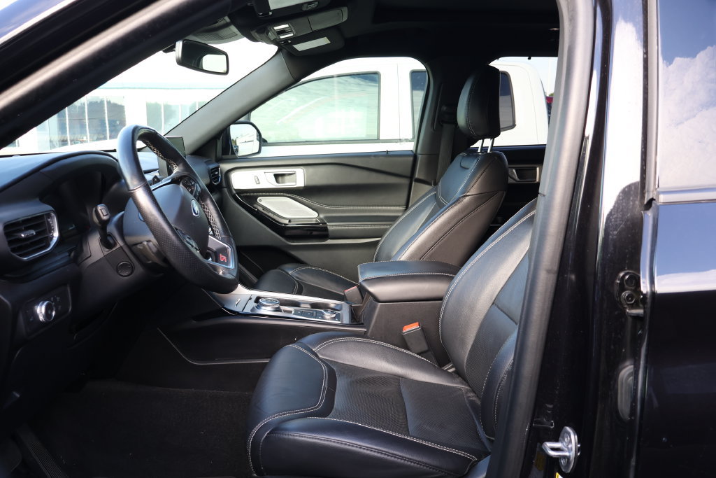 Used 2022 Ford Explorer ST w/ Equipment Group 401A AWD/4WD image 11