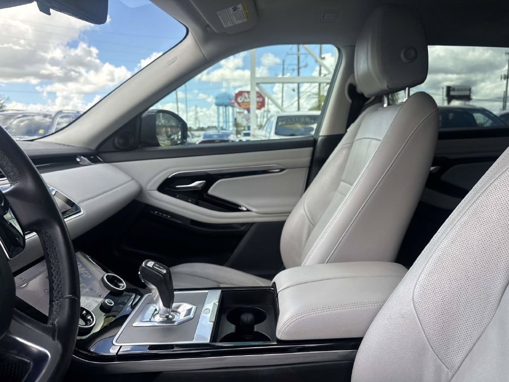 Used 2020 Land Rover Range Rover Evoque SE AWD/4WD image 18