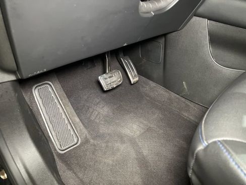 Used 2025 Cadillac XT4 Sport w/ Technology Package image 45