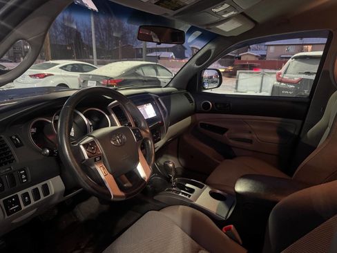 Used 2015 Toyota Tacoma PreRunner image 10