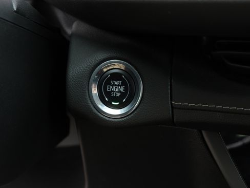 Used 2023 Buick Envision Essence w/ Sport Touring Package image 9