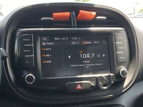 Used 2023 Kia Soul LX w/ LX Technology Package FWD image 26