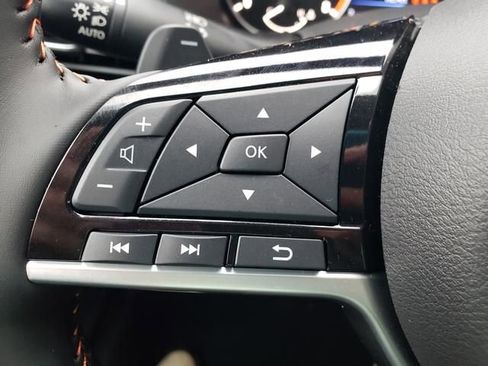 New 2025 Nissan Altima 2.5 SR image 16