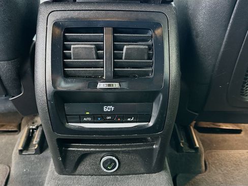 Used 2019 BMW X3 sDrive30i w/ Driving Assistance Package RWD image 16