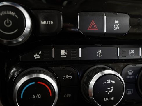 Used 2022 RAM 3500 Laramie image 22