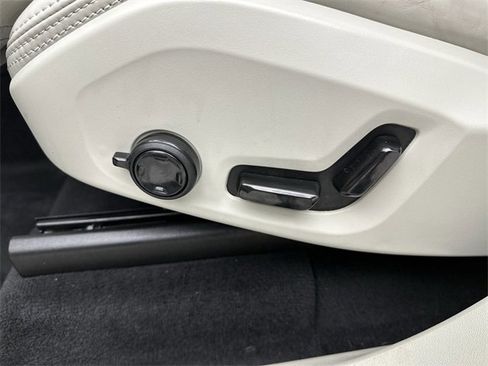 Certified 2022 Volvo XC90 T8 Inscription w/ Advanced Package image 12