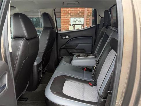 Used 2016 Chevrolet Colorado Z71 AWD/4WD image 17