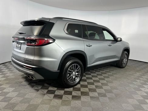 Used 2025 GMC Acadia Elevation image 8