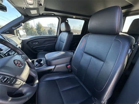 Used 2023 Nissan Titan PRO-4X w/ Pro-4x Convenience Package image 15