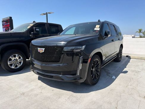Used 2023 Cadillac Escalade Sport w/ LPO, ONYX Package RWD image 3