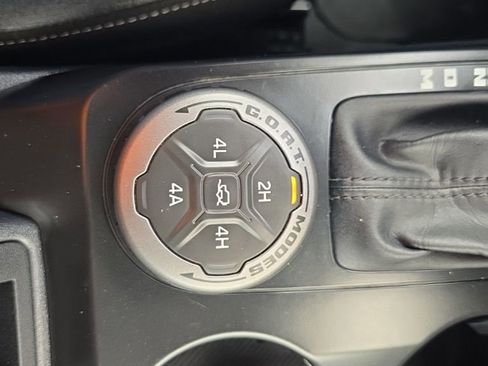 Used 2025 Ford Bronco Badlands AWD/4WD image 20
