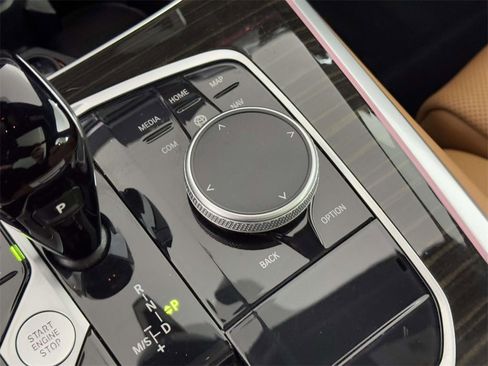 Used 2023 BMW X5 xDrive40i w/ Parking Assistance Package image 30