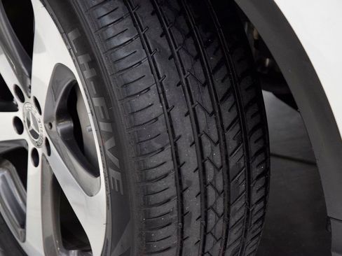 Used 2022 Mercedes-Benz GLC 300 image 30