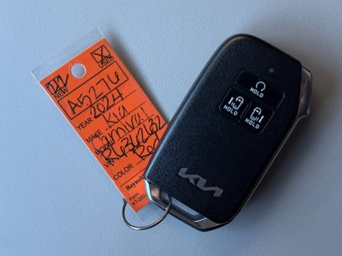 Used 2024 Kia Carnival SX Prestige image 51