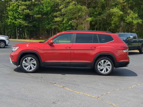 Used 2021 Volkswagen Atlas SE w/ Panoramic Sunroof Package FWD image 5