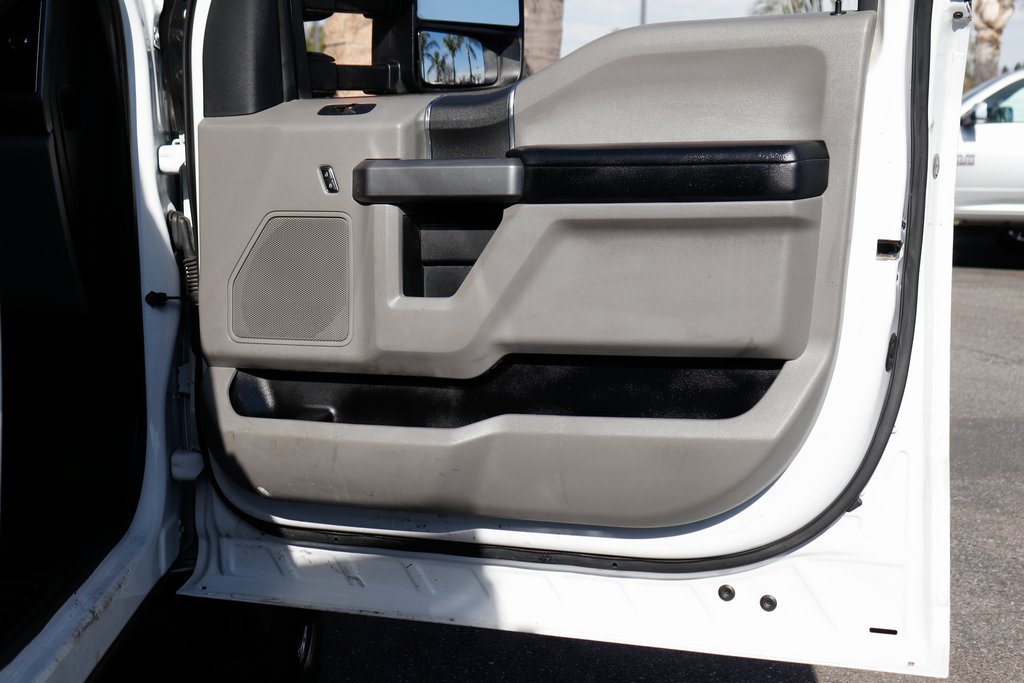 Used 2019 Ford F550 4x4 Crew Cab Super Duty image 41