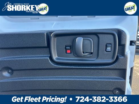 New 2025 Chevrolet Express 3500 Work Van image 28