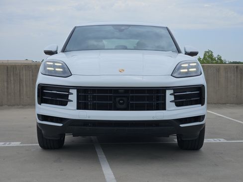 Certified 2026 Porsche Cayenne AWD/4WD image 11