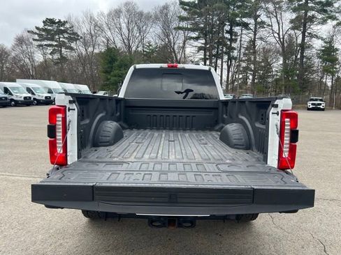 Used 2024 Ford F350 Lariat w/ Lariat Ultimate Package AWD/4WD image 12