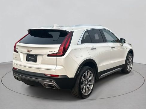 Certified 2023 Cadillac XT4 Premium Luxury w/ Cold Weather Package AWD/4WD image 5