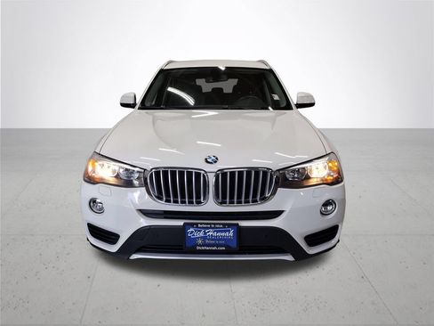 Used 2017 BMW X3 xDrive28i AWD/4WD image 3