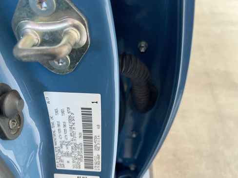 Certified 2019 Toyota Tundra SR5 AWD/4WD image 27