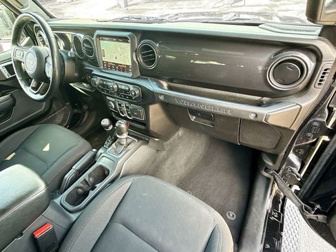 Used 2021 Jeep Wrangler Unlimited Sport image 34