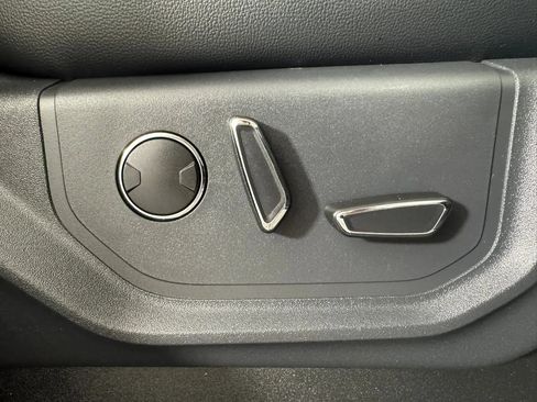 Used 2024 Ford Expedition Max Limited AWD/4WD image 39