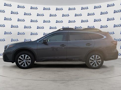 Used 2022 Subaru Outback Premium AWD/4WD image 5