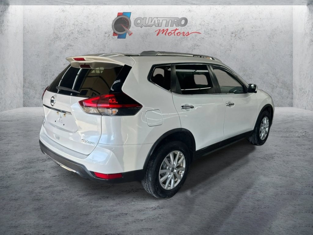 Used 2018 Nissan Rogue SV w/ Premium Package AWD/4WD image 6