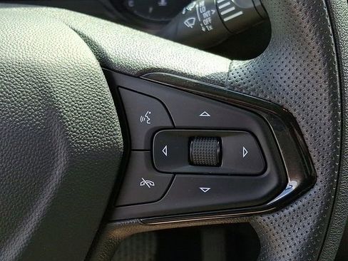 Used 2023 Chevrolet TrailBlazer LT w/ Convenience Package image 23