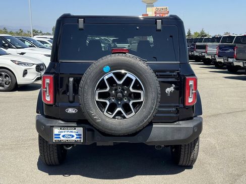 New 2026 Ford Bronco Outer Banks AWD/4WD image 6