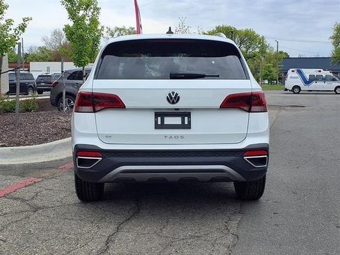 Used 2024 Volkswagen Taos SE FWD image 20