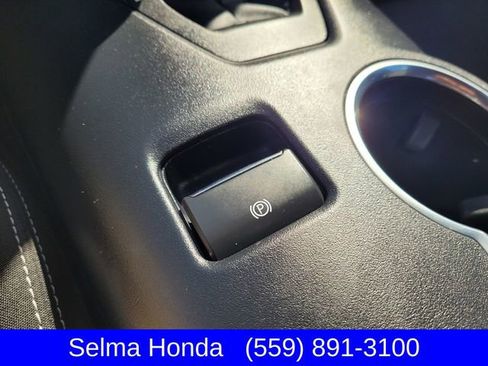 Used 2025 Ford Mustang Coupe image 21