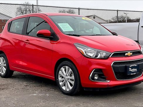 Used 2016 Chevrolet Spark LT image 31