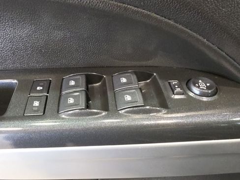 Used 2018 Chevrolet Colorado LT w/ Redline Special Edition AWD/4WD image 17